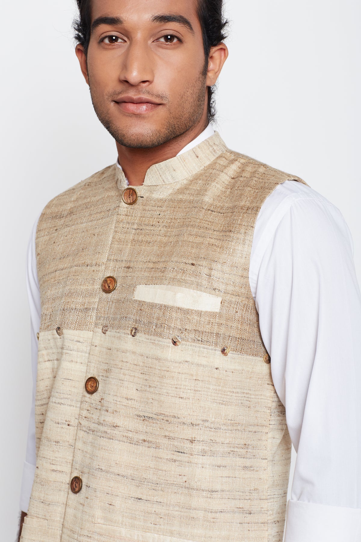 Tussar Men Bandi